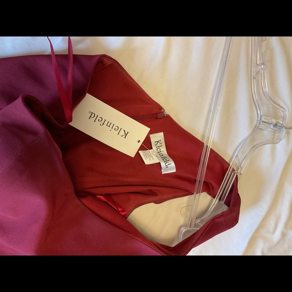 NWT Burgundy Kleinfield One Shoulder Dress - Picture 5 of 5